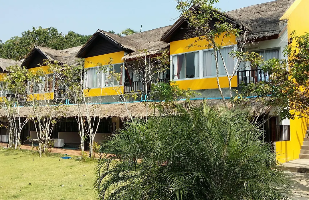 Nana Beach Hotel-1